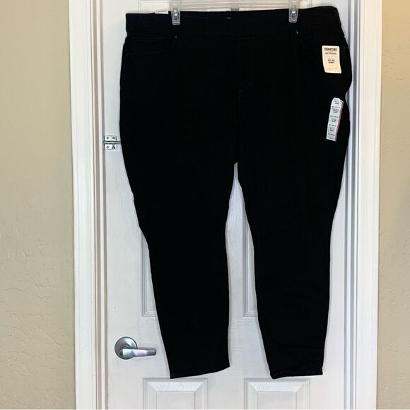 Signature Levi Strauss Black Pull On Skinny Jeans Size 26S - Picture 1 of 10